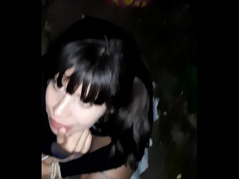 ❤️ Көшеде кәмпиттің орнына жыныс мүшесі ісіп кеткен Саху kk.naughtyhentai.ru ❌